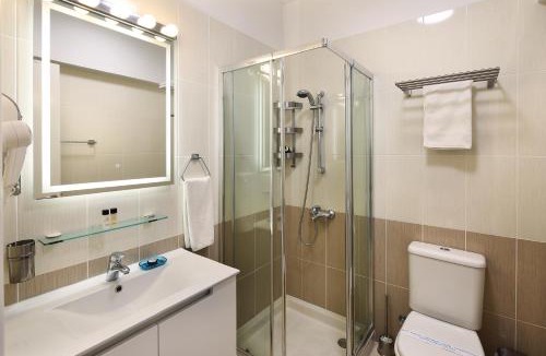 Universal Apartment | Elysia Park