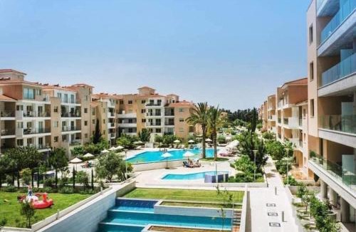 Universal Apartment | Elysia Park Grand Spa & Wellness Apartment up to 7 guests
