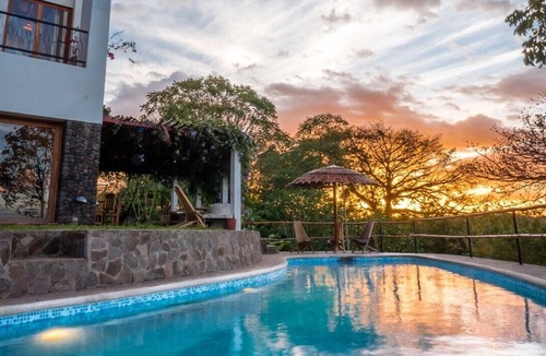 Granada House | Entire hilltop house/pool spectacular view overlooks 100s of Isletas & Granada