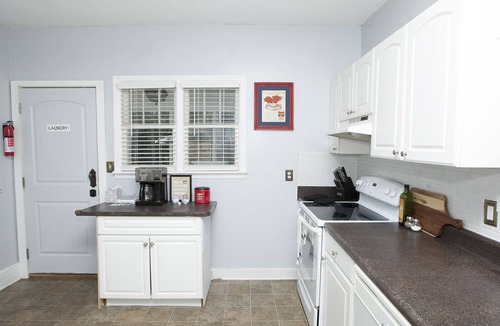 Midtown Cottage | EXTRA! EXTRA! Read All About It.