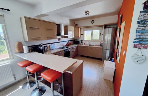 Pano Arodhes Villa | Family-sized charming villa with Large pool, BBQ area and table tennis