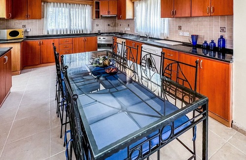 Edremit House | Fantastic Villa with Private Beach in Girne
