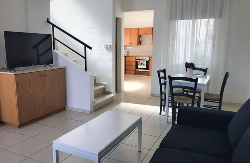 Protaras House | Fig Tree Z Holiday Villas DPS05-Two Bed Townhouse very close to beach