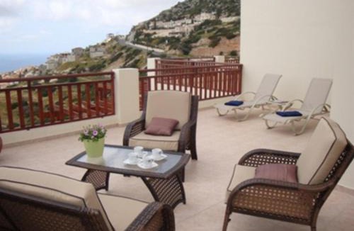 Peyia Town Apartment | First floor 2 bedroom apartment, large balcony, amazing sea views, communal pool