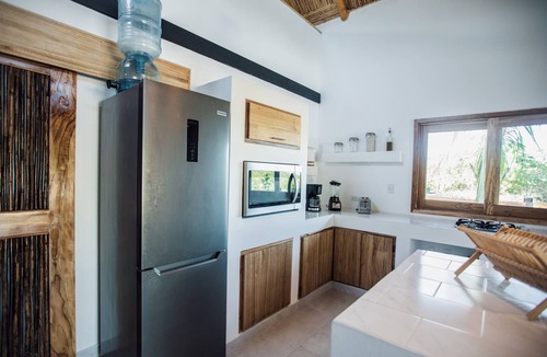 Las Salinas de Nagualapa House | Full new Hoku Casita. 1 min walk to the beach!