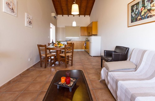 Latsi Apartment | G&E Beach Apartments