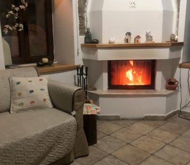 Kalopanayiotis House | Galaria House