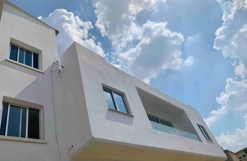 Ayios Dhometios Apartment | Glabur Stays - The Luxurious 3 Bedroom, Nicosia City