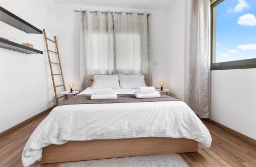 Acropolis Apartment | Glabur Stays - The Nicosia Elite - Exceptional Top Floor Apartment Nicosia City, Welcomes U!
