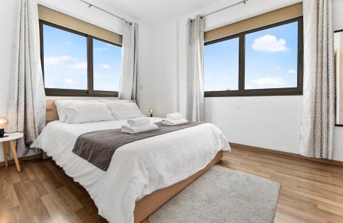 Acropolis Apartment | Glabur Stays - The Nicosia Elite - Exceptional Top Floor Apartment Nicosia City, Welcomes U!