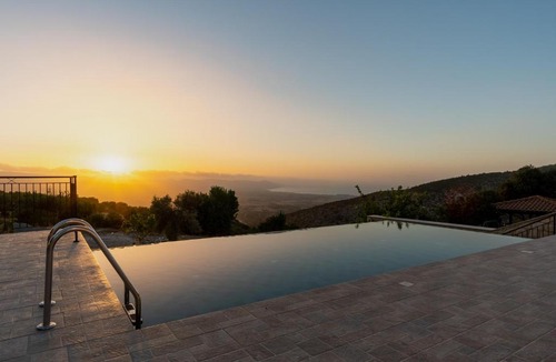 Peristerona House | Gorgeous villas for larger groups in the hillside sunsets of Cyprus All yours