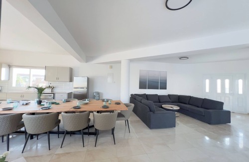 Ayia Napa Villa | Grand villa Lynn seaview Ayia Napa