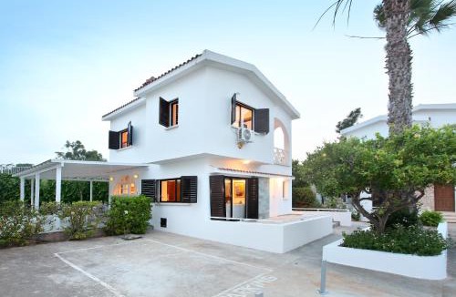 Protaras House | Green Bay Villa