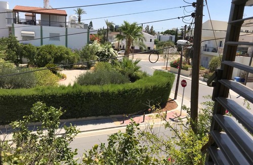 Ayios Dhometios House | Green Line Hideout