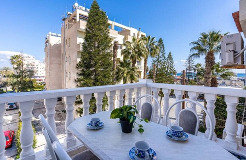 Skala Apartment | Groovy 1-Bedroom Apartment in Larnaca