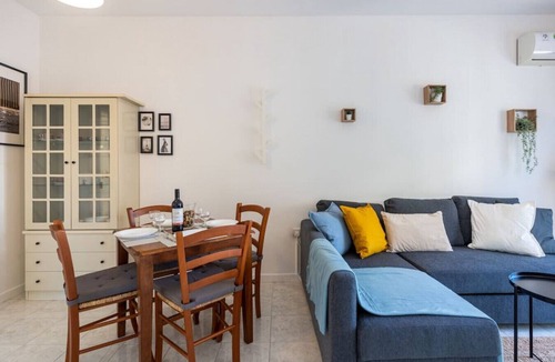 Skala Apartment | Groovy 1-Bedroom Apartment in Larnaca