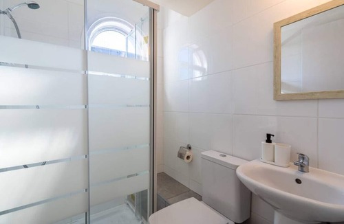 Skala Apartment | Groovy 1-Bedroom Apartment in Larnaca