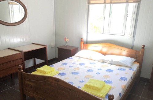 Larnaca House | Ground Floor 2 Bedroom House 100m from the Beach