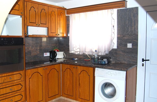 Pegeia Villa | HAPPY DAYS!BOOK NOW YOUR DREAM HOLIDAYS AND GET FREE CAR,FREE AIR-CON,FREE WI-FI