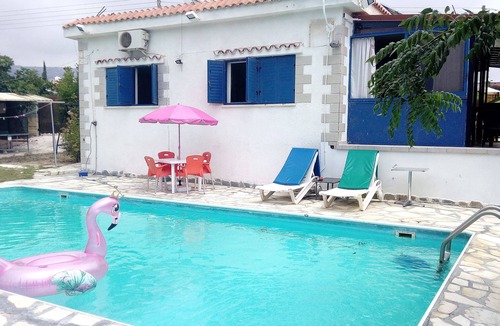 Pegeia Villa | HAPPY DAYS!BOOK NOW YOUR DREAM HOLIDAYS AND GET FREE CAR,FREE AIR-CON,FREE WI-FI