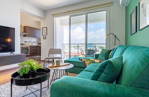 Larnaca Apartment | Harbor 401: Stylish 1-Bedroom Apartment in Larnaca
