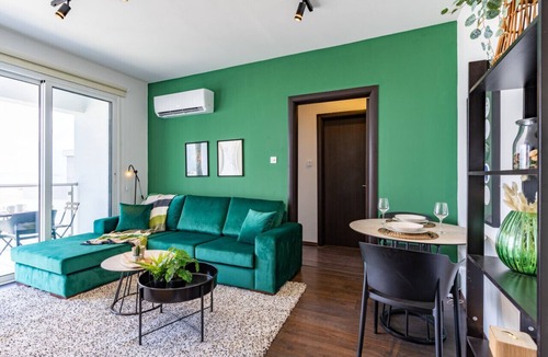 Larnaca Apartment | Harbor 401: Stylish 1-Bedroom Apartment in Larnaca