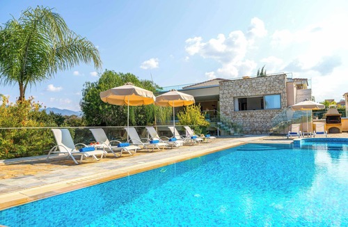 Polis Villa | Harmonia Beach Villa