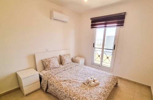 Mazotos Apartment | Heaven in Arem's MPV
