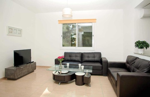 Pegeia Villa | Hibiscus