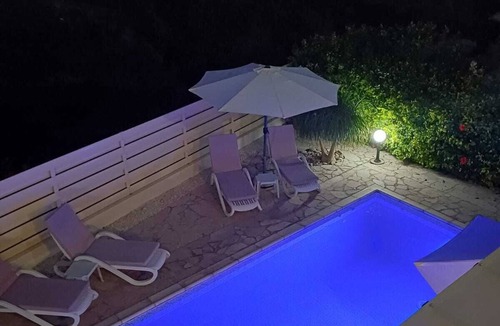 Tala Villa | Hillcrest Holiday Villa - Lovely 3 bed/3 bath villa in Peyia