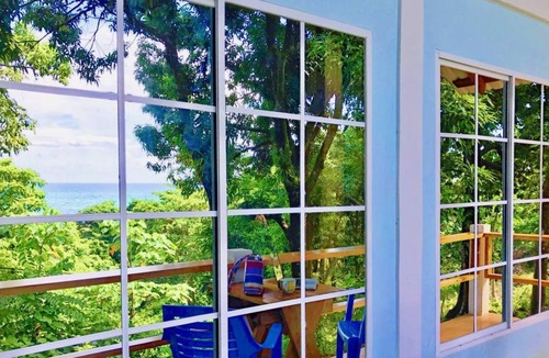 Corn Island House | HiUP Treehouse Cabin - Ocean Views - By Best Beach - Private