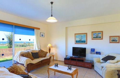 Latchi House | Holiday house Latsi for 1 - 6 persons with 2 bedrooms - Holiday home