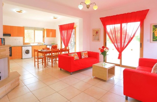 Latchi House | Holiday house Latsi for 1 - 6 persons with 2 bedrooms - Holiday home