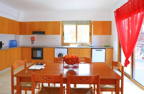 Latchi House | Holiday house Latsi for 1 - 6 persons with 2 bedrooms - Holiday home