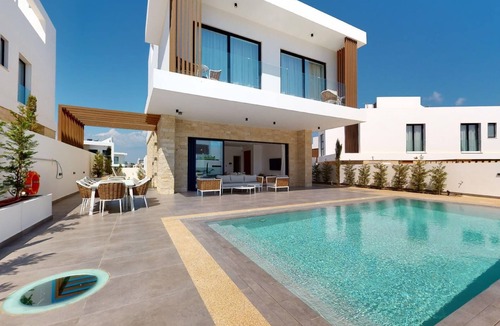 Cape Greko House | Holiday house Paralimni for 1 - 8 persons with 4 bedrooms - Holiday house