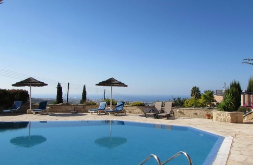 Tala Apartment | holiday house "Seaview" with pool