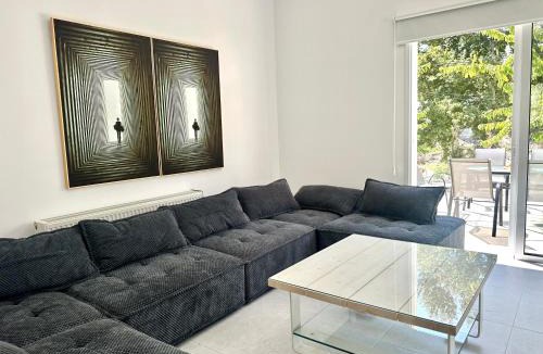 Vasa Koilaniou House | Home in the Hills