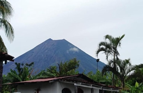 Ometepe Island Hotel | Hostal Playa Santa Martha