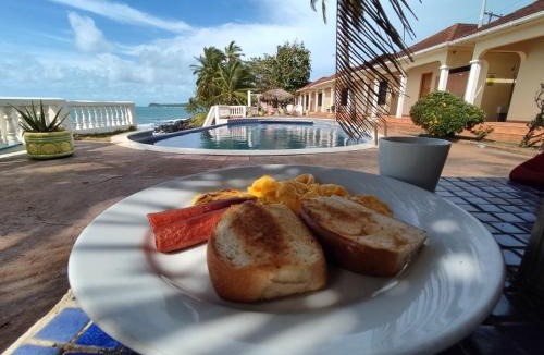 Corn Island Hotel | Hotel Casa Canada