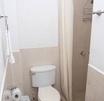 Leon Bed & Breakfast | Hotel Hellenika