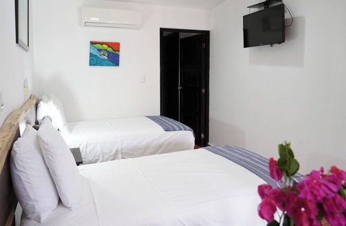 Playa Gigante Hotel | Hotel Ingigante Poolside Family Room