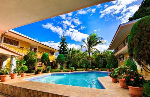 Managua Hotel | Hotel Los Pinos