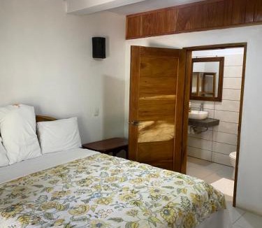 Santa Cruz Hotel | Hotel Restaurante Los Cocos