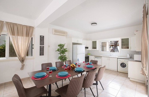 Protaras Villa | How to Rent Your Own Private Luxury Holiday Villa in Protaras for Less than Basic Hotel