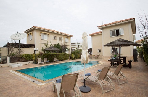 Protaras Villa | How to Rent Your Own Private Luxury Holiday Villa in Protaras for Less than Basic Hotel