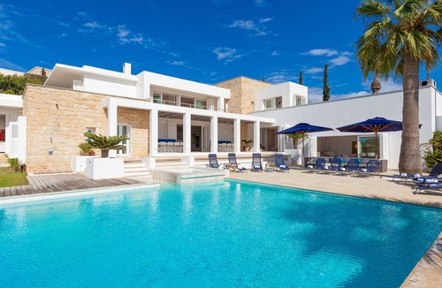 Agios Georgios Pegeias Villa | HUGE 22MX8M PRIVATE INFINITY POOL, STUNNING SEA VIEWS, ULTRA MODERN, SECLUDED