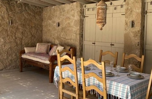Karsiyaka Villa | Hulya House 5 minutes from the Sea