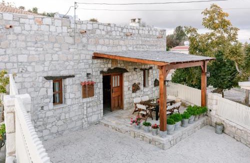 Kallepia House | Iliada's Traditional Stone House