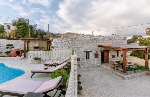 Kallepia House | Iliada's Traditional Stone House