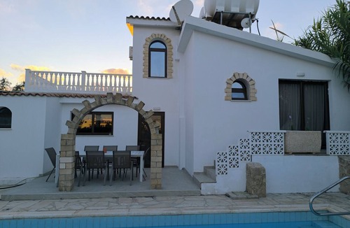 Pegeia House | Iliana Escape -Relax 5 Bedroom Retreat with Private Pool and A/C